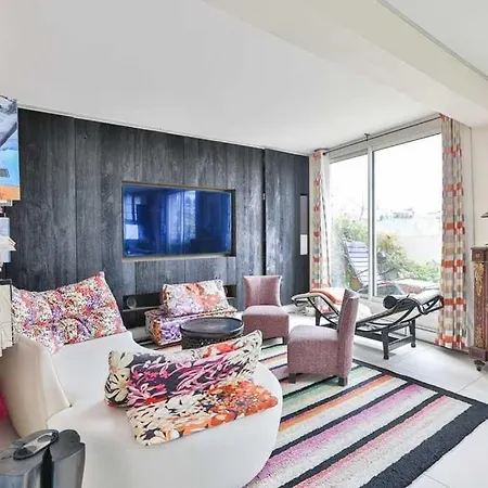 Appartement Bright Functional Flat With Balcony- View Pantheon