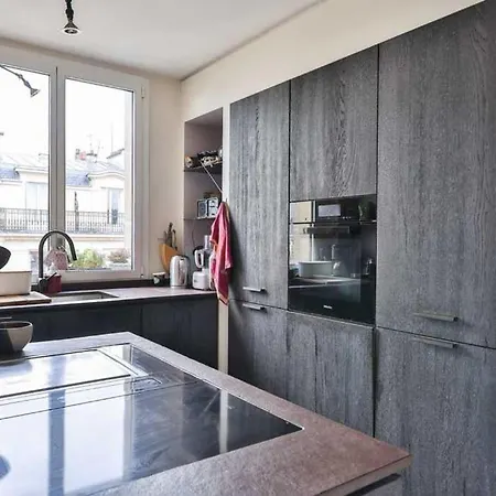 Bright Functional Flat With Balcony- View Pantheon Appartement Parijs