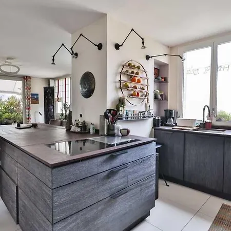 Appartement Bright Functional Flat With Balcony- View Pantheon Parijs