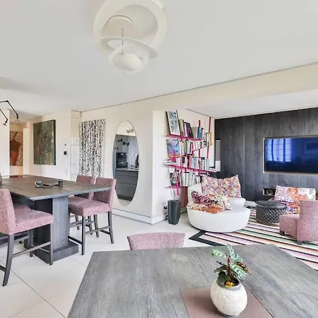 Bright Functional Flat With Balcony- View Pantheon * Parijs
