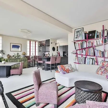 Bright Functional Flat With Balcony- View Pantheon Parijs